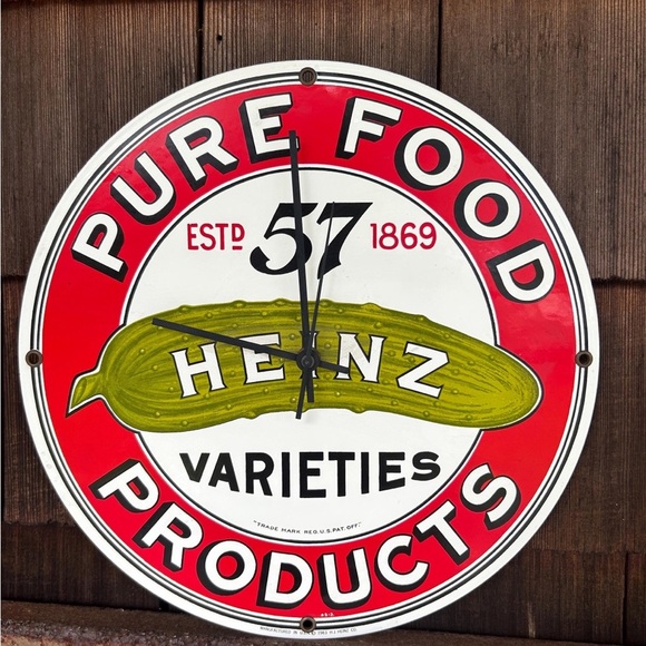 Pur Other - Vintage 1983 Heinz 57 Advertising Metal 11 inch Clock with Pickle Detail.